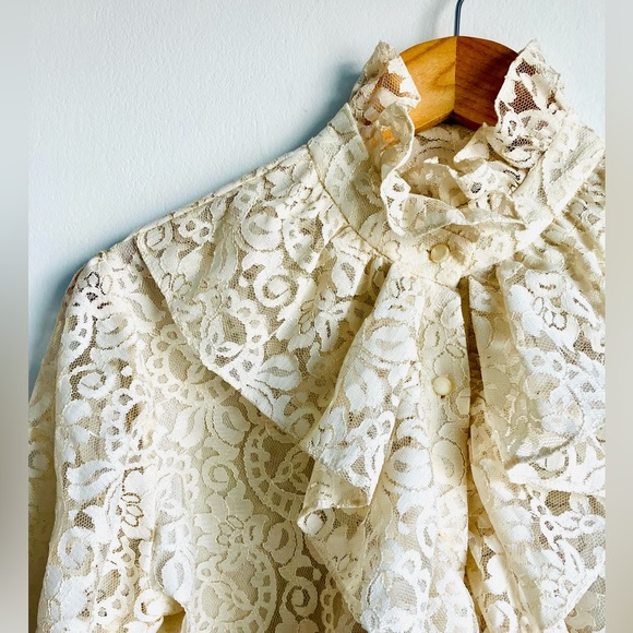 70s Vintage 🩷 Victorian Style Cream Ruffled Lace High Collar Blouse 1970s VTG - Picture 5 of 6
